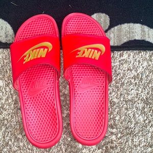 Nike slides